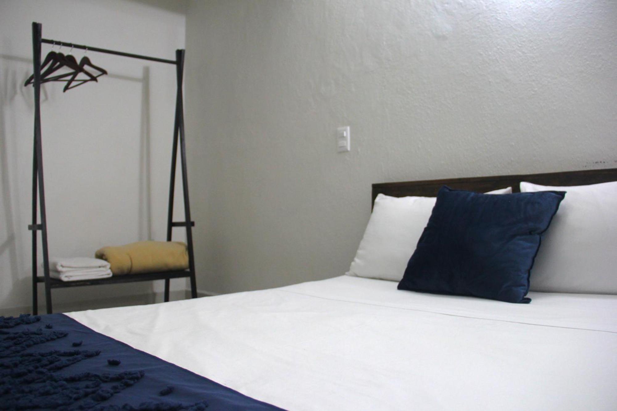 Hotel Juarez 70 Колима Стая снимка