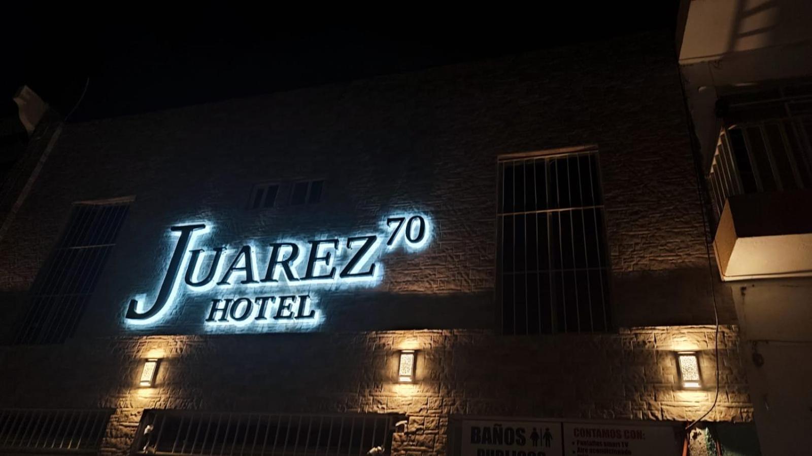 Hotel Juarez 70 Колима Екстериор снимка